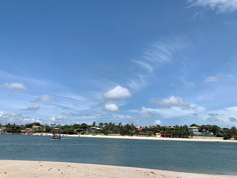 Casa de praia em Fortim CE com ótima localização e fácil ace